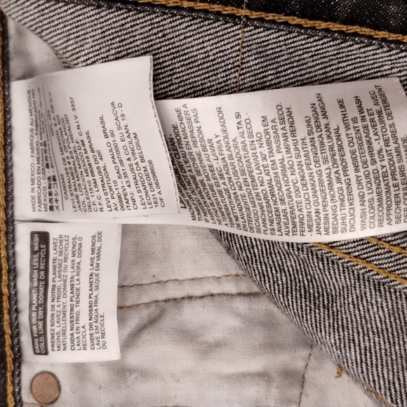 Levi's 501 Button Fly. In Excellent Condition. - Picture 7 of 7